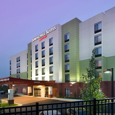 Springhill Suites Potomac Mills Удбридж Екстериор снимка