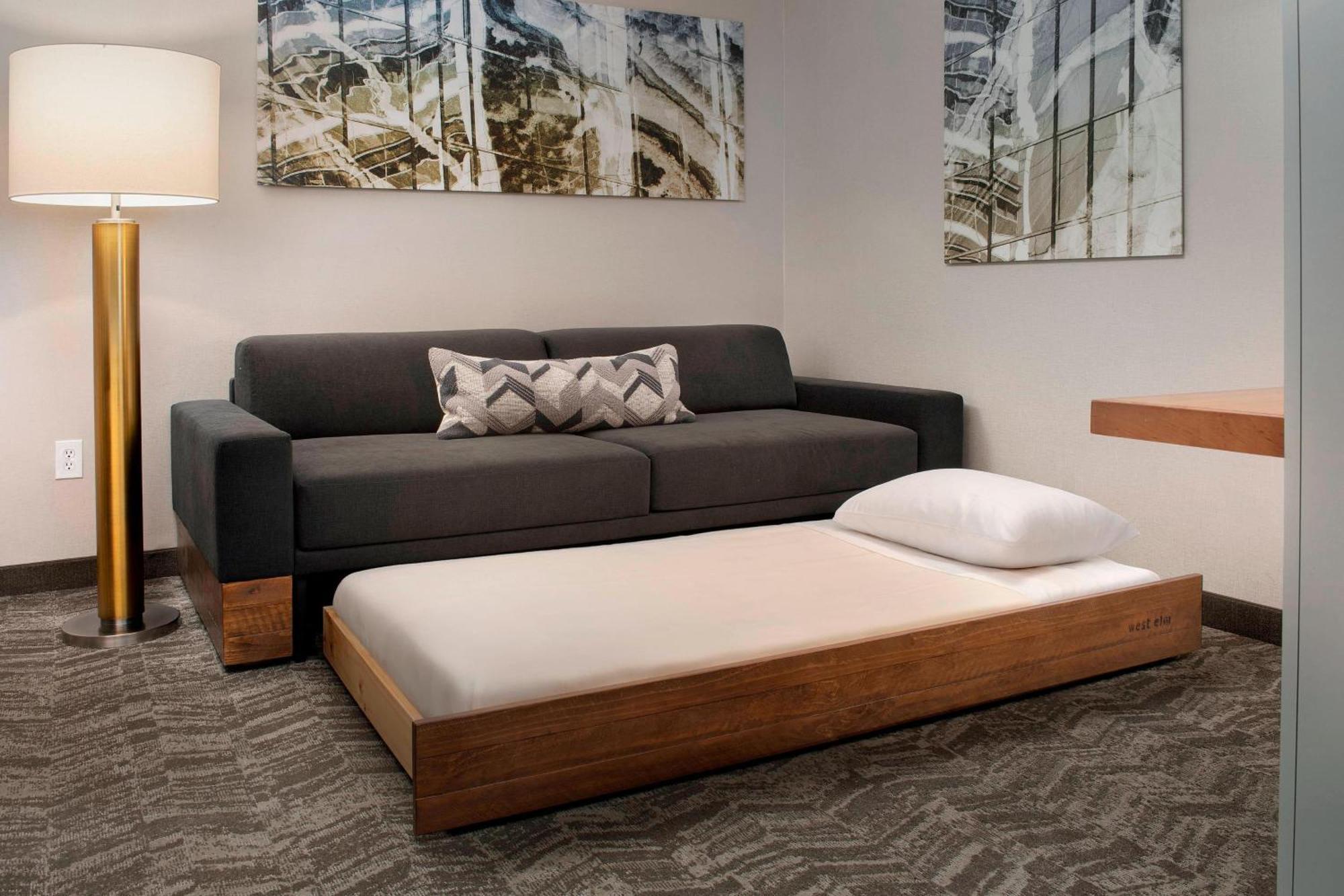 Springhill Suites Potomac Mills Удбридж Екстериор снимка